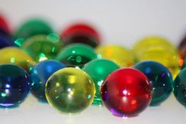 Landing polymer balls 2 58e3fd265f9b58ef7e1cfeb3